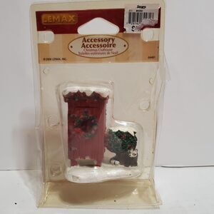 Lemax Outhouse with Raccoon Figure #64481 Christmas Village Accessory